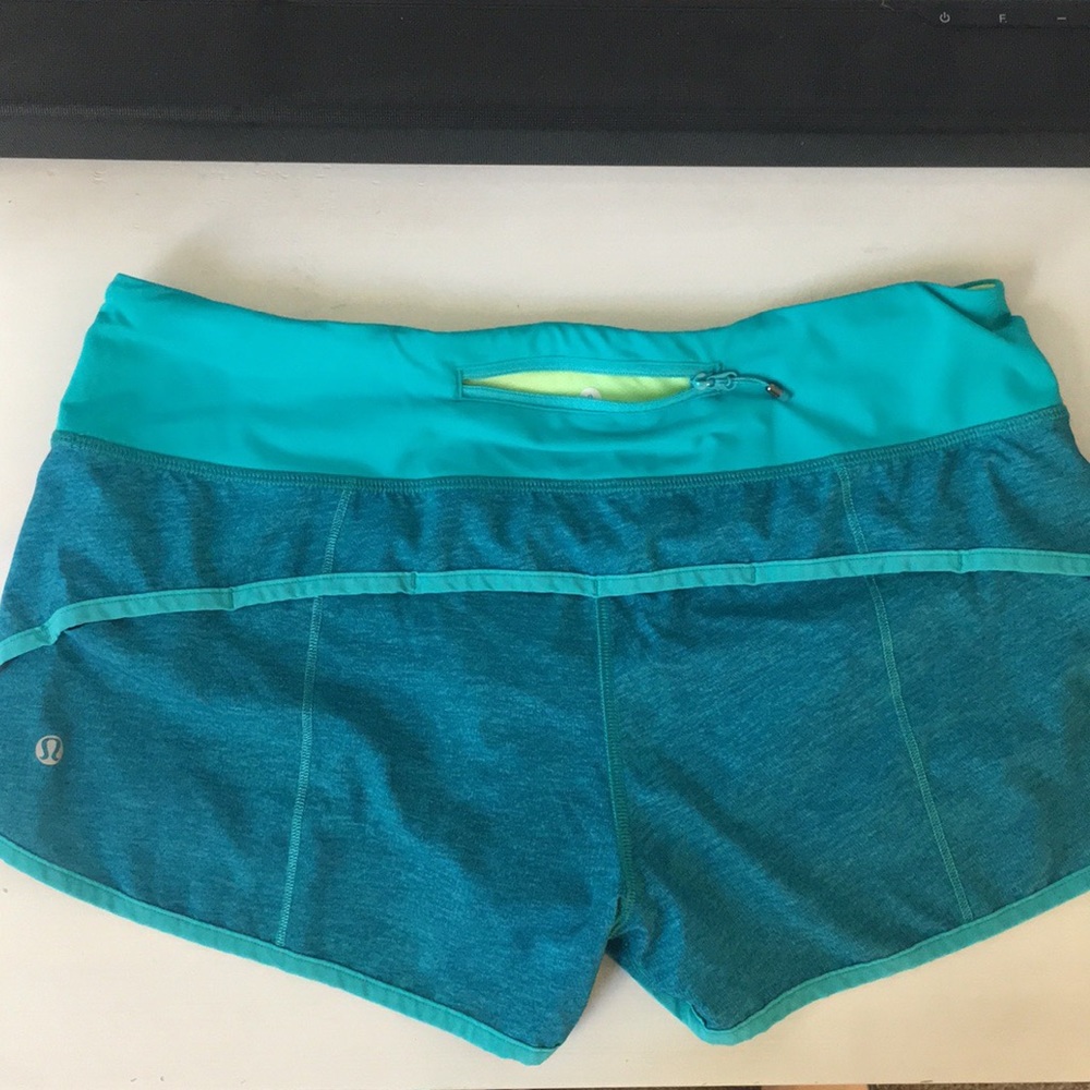 Lululemon Speed Run Short size 8 teal